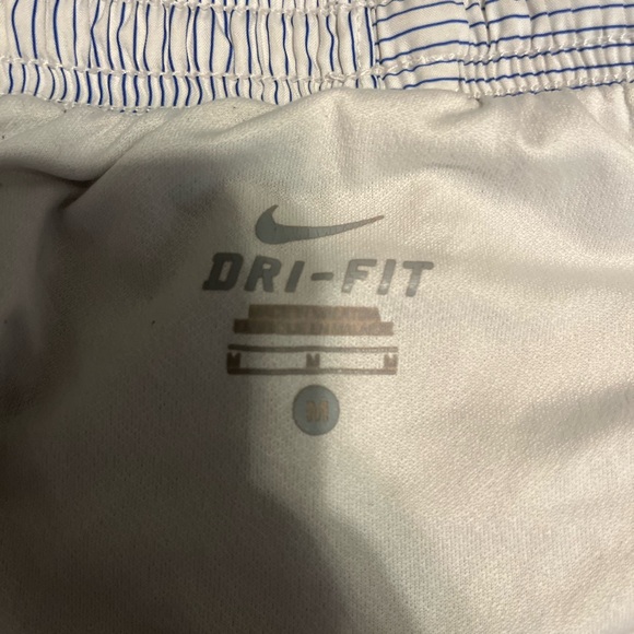 Nike dri fit shorts - Picture 2 of 2